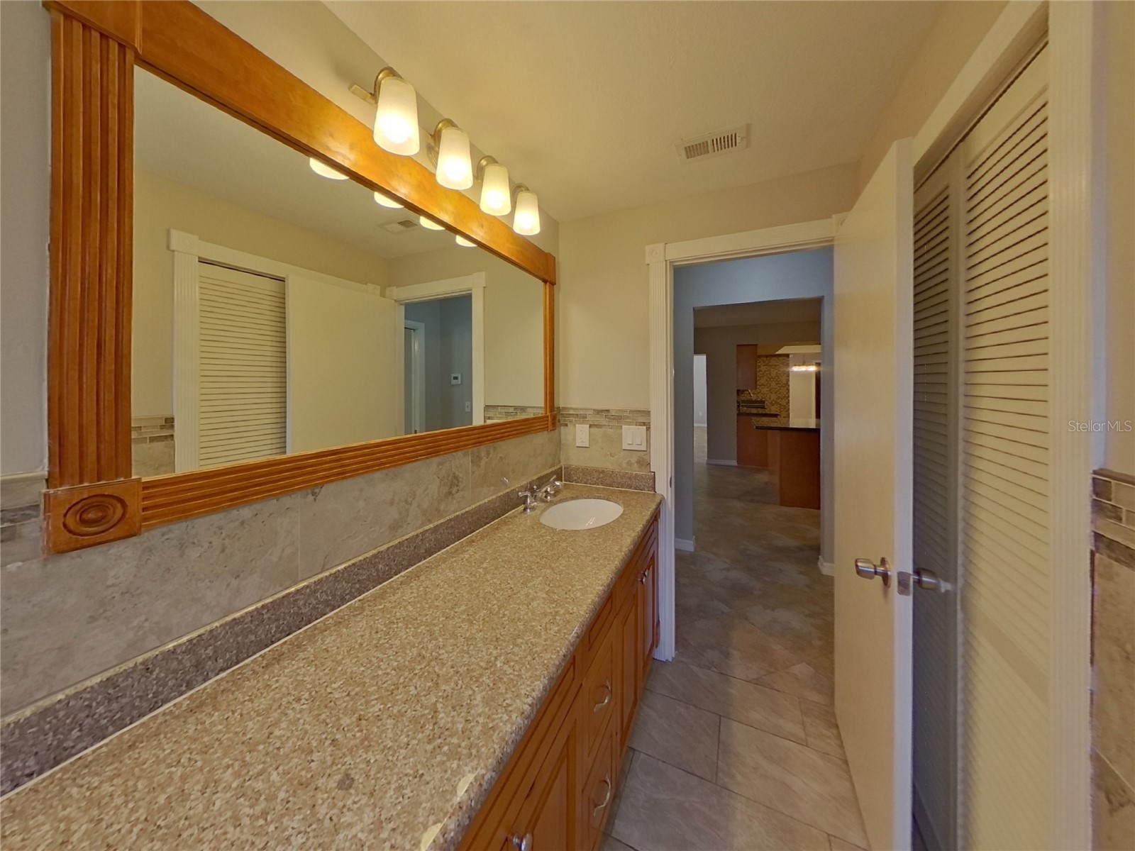  Safety Harbor FL 34695 TB8470933 image16