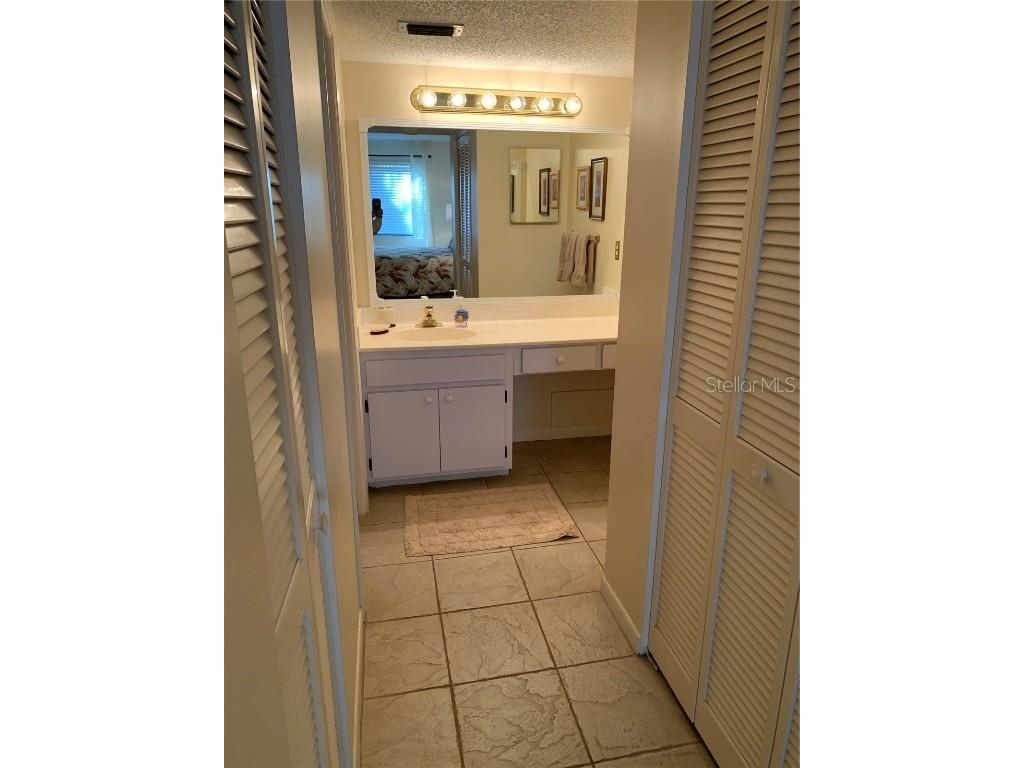  Sarasota FL 34231 A4625263 image12