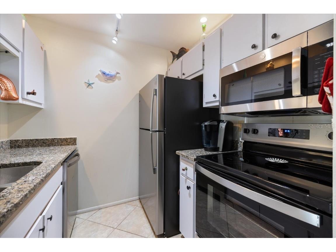  Sarasota FL 34231 - INTRACOASTAL WATERSAY A4673925 image6