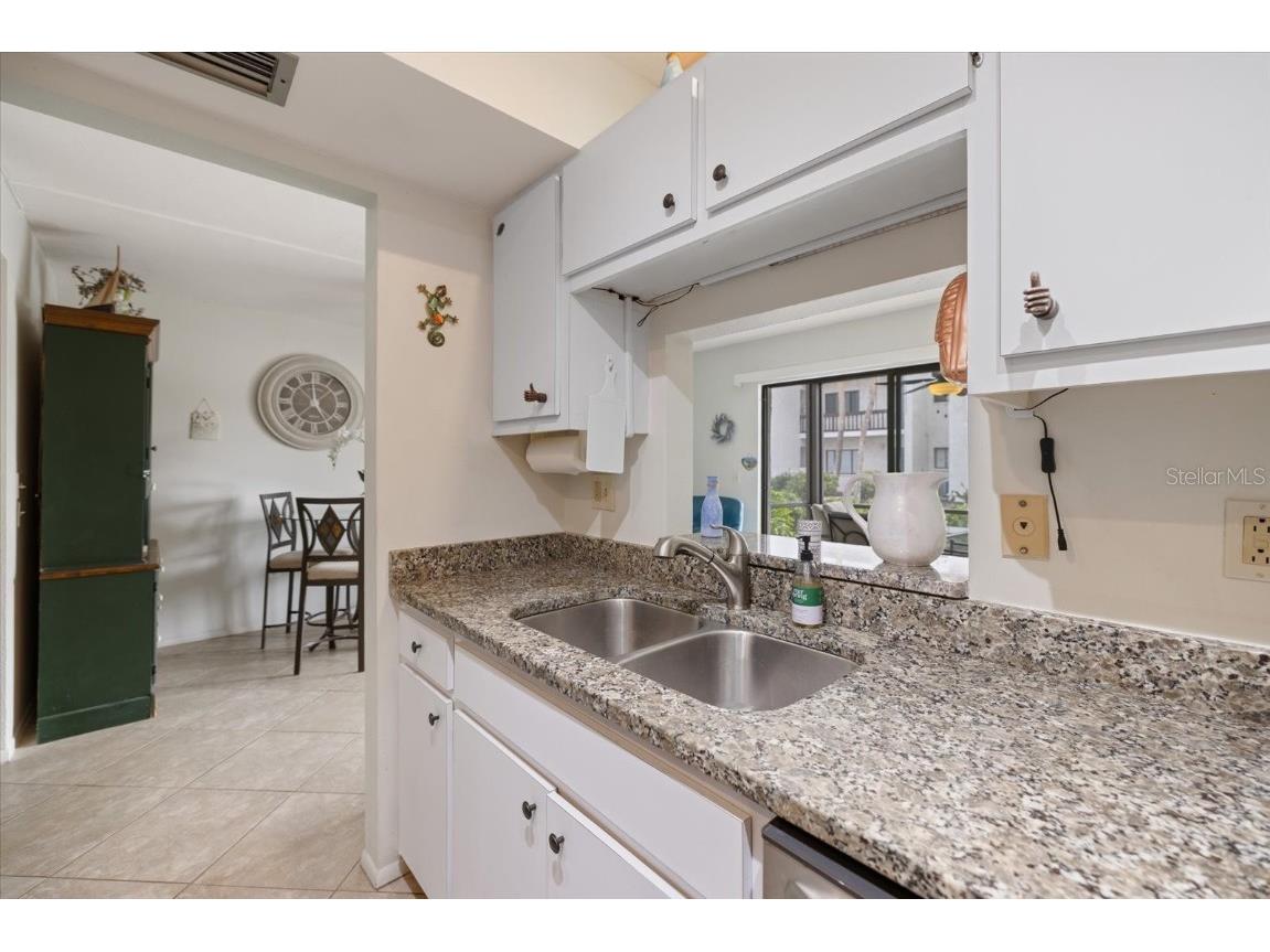  Sarasota FL 34231 - INTRACOASTAL WATERSAY A4673925 image8