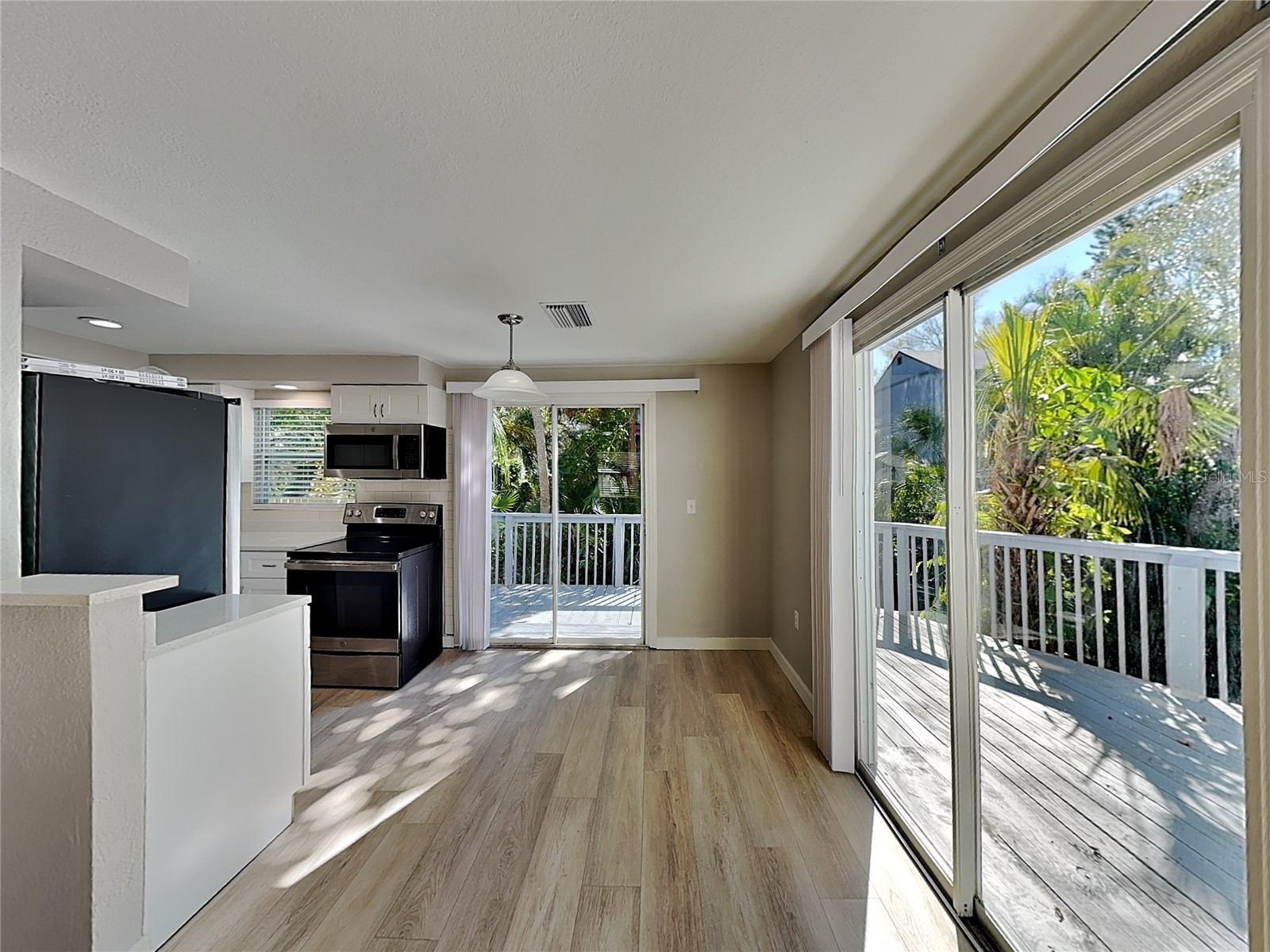  Sarasota FL 34231 TB8467465 image4