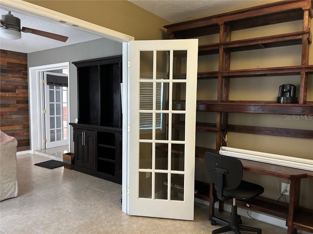 1024 Albritton Avenue Sarasota FL 34232 A4672281 image25