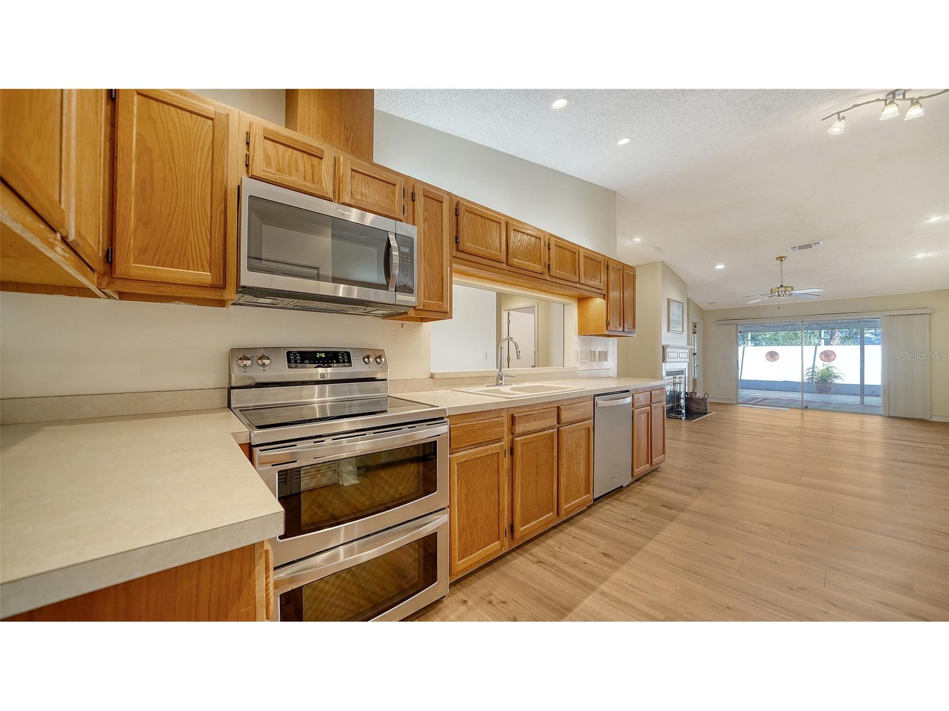  Sarasota FL 34233 A4695930 image17