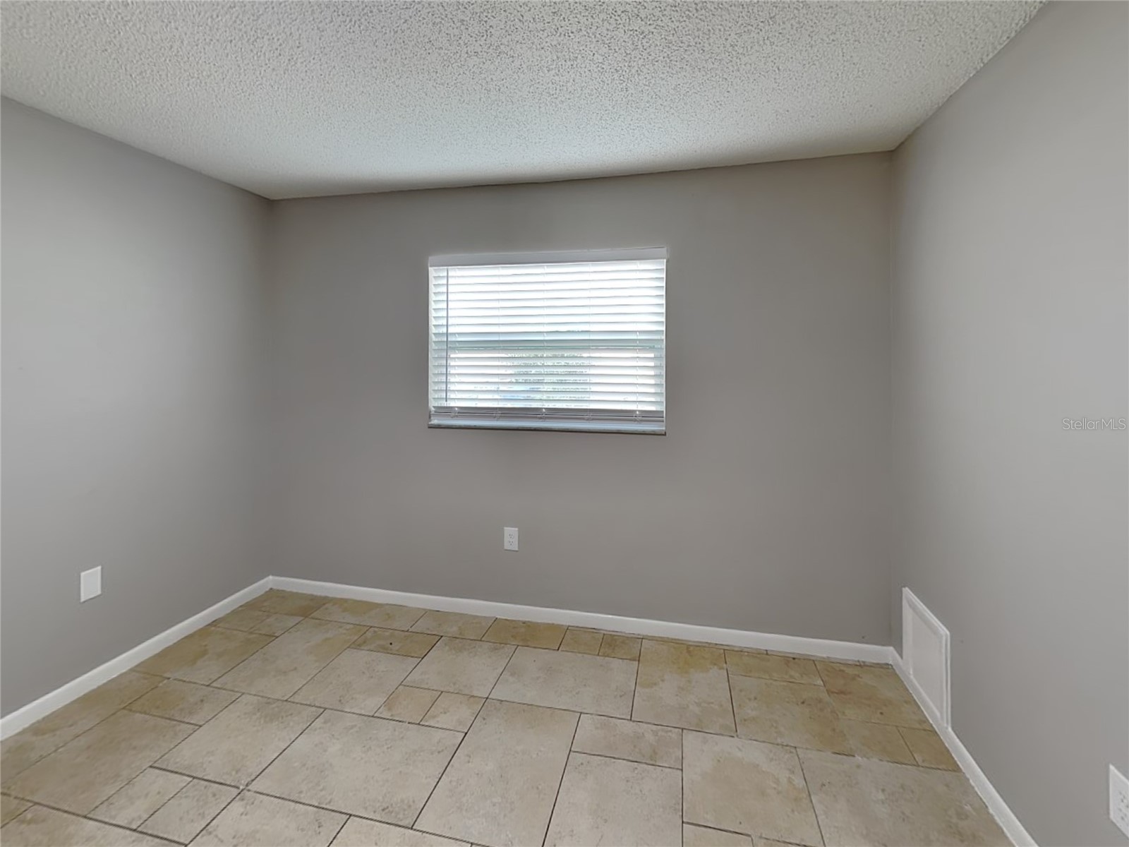  Sarasota FL 34233 TB8469743 image14