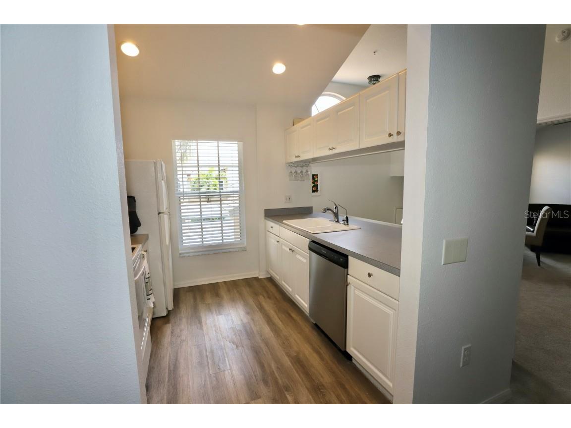  Sarasota FL 34238 A4610585 image9