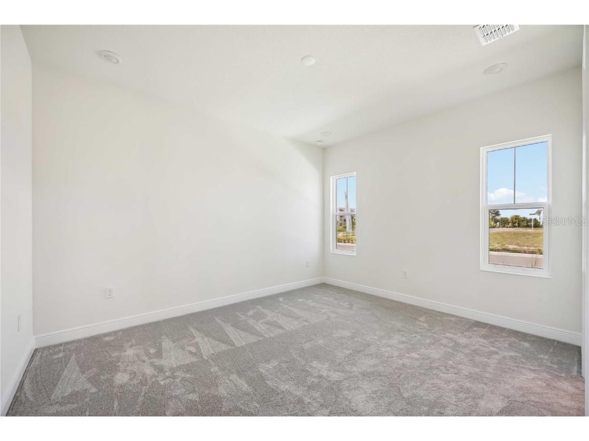  Sarasota FL 34240 TB8444569 image11