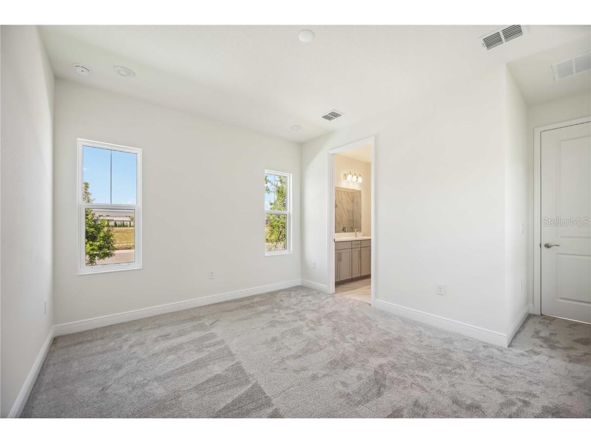  Sarasota FL 34240 TB8444569 image12