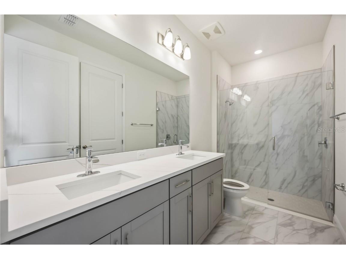  Sarasota FL 34240 TB8444569 image13