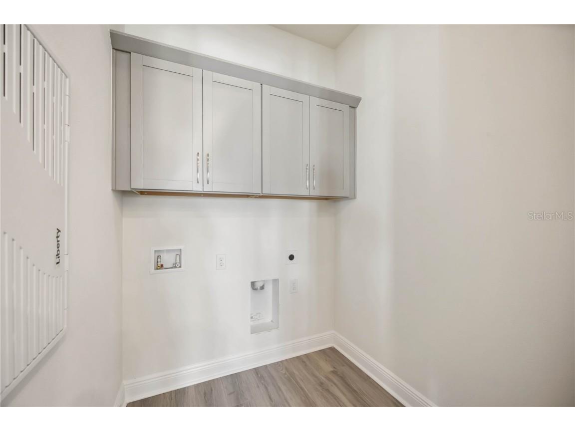  Sarasota FL 34240 TB8444569 image17