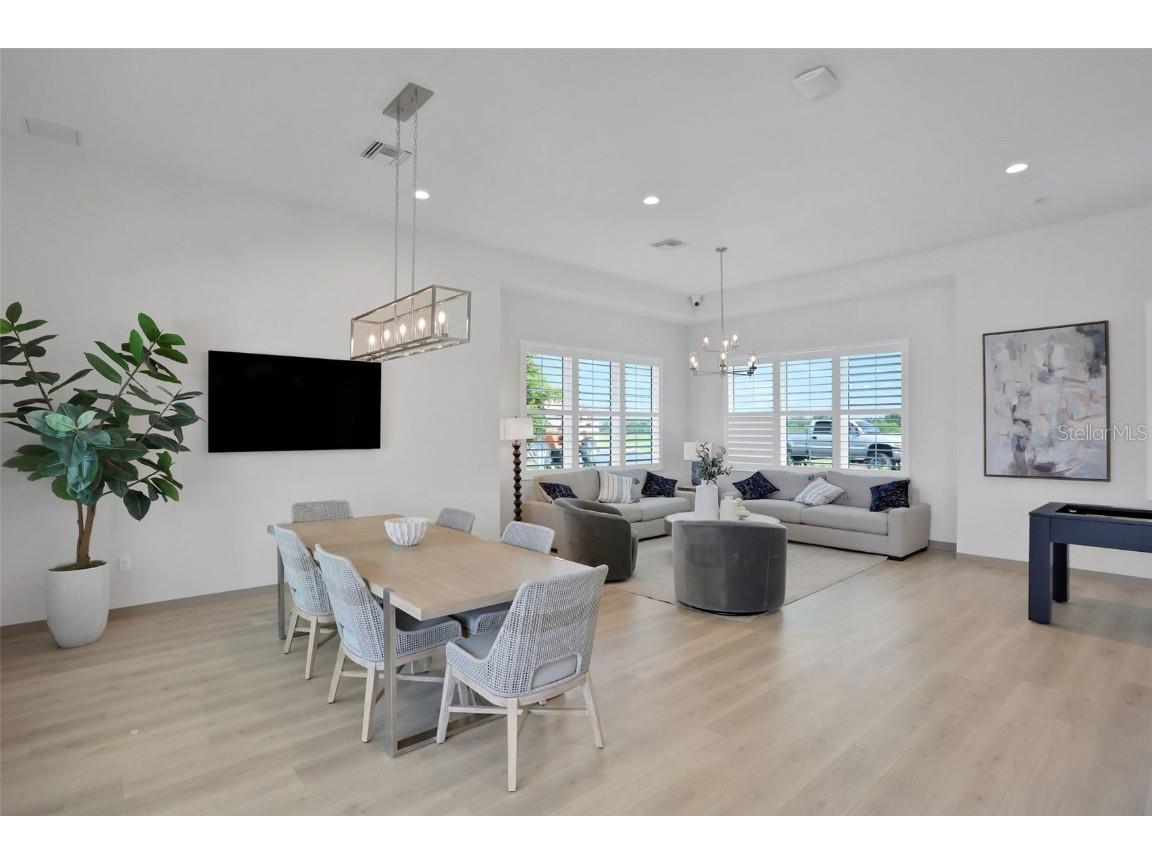  Sarasota FL 34240 TB8444569 image2