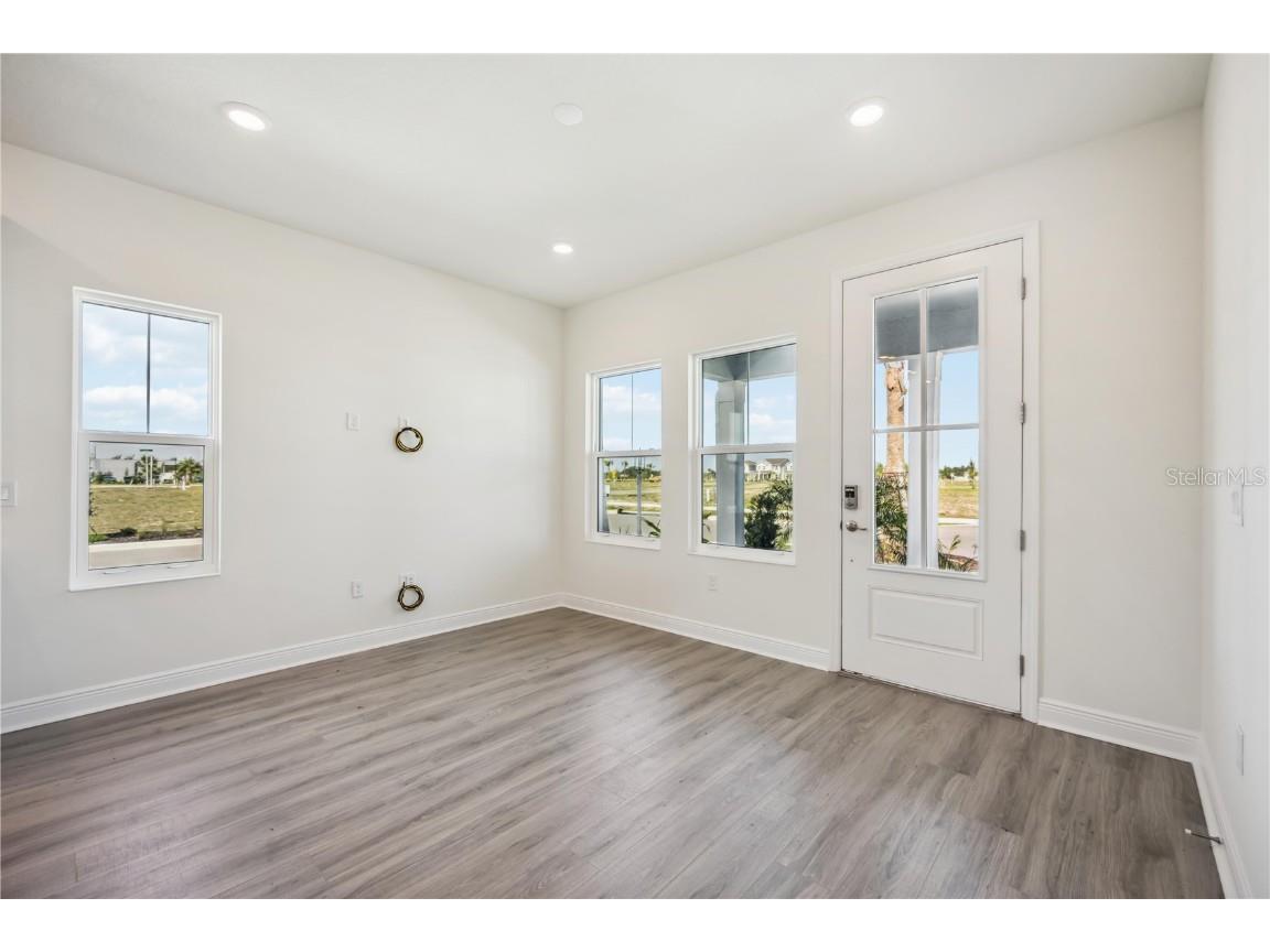  Sarasota FL 34240 TB8444569 image6