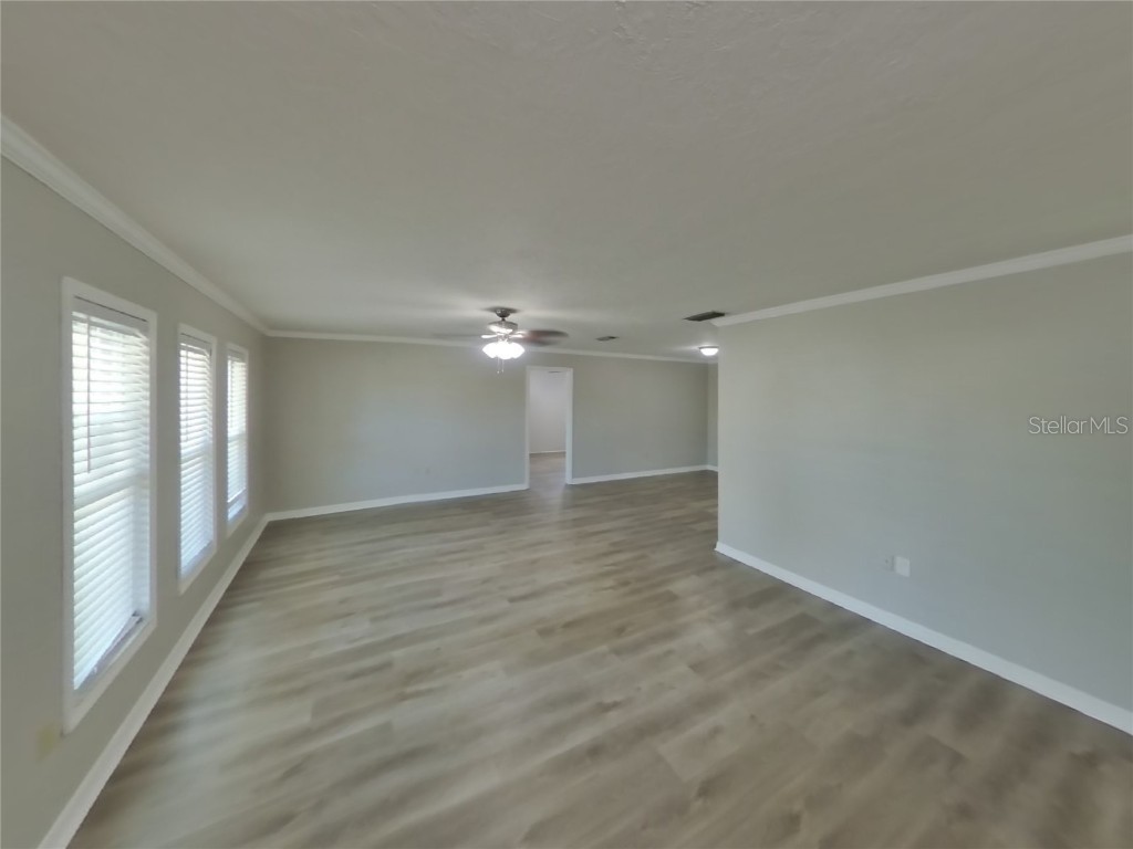  Sarasota FL 34243 TB8449726 image2