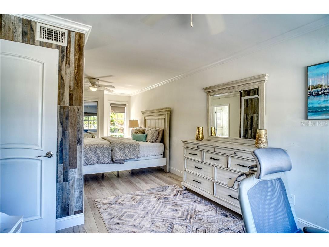  Saint Pete Beach FL 33706 U8117255 image12