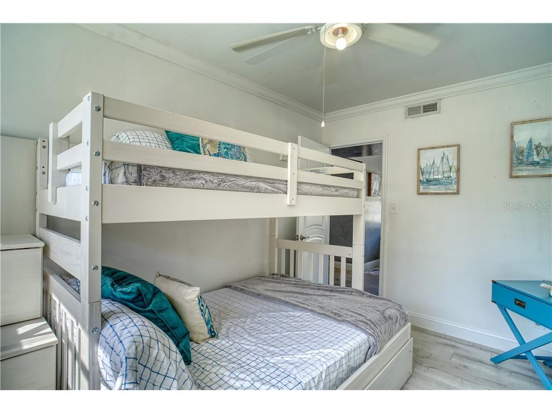  Saint Pete Beach FL 33706 U8117255 image17