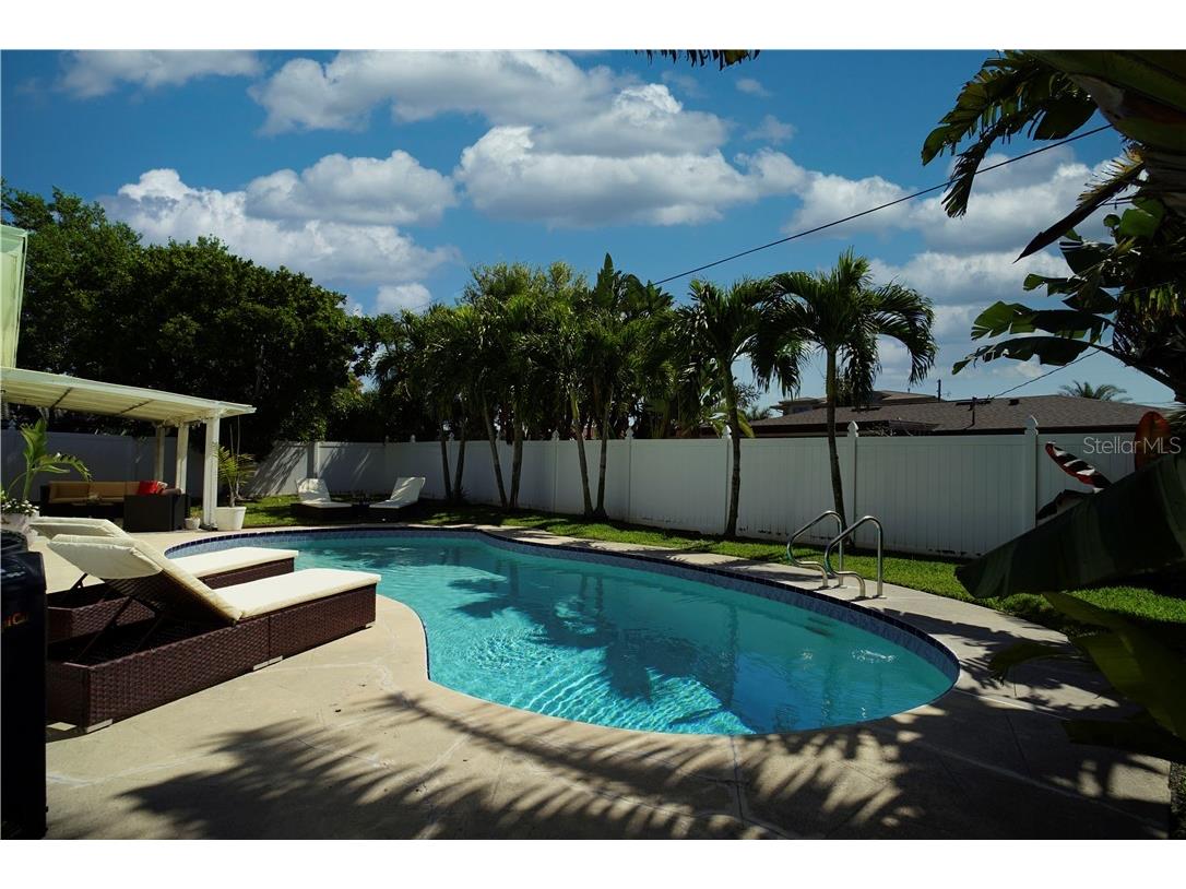  Saint Pete Beach FL 33706 U8117255 image2