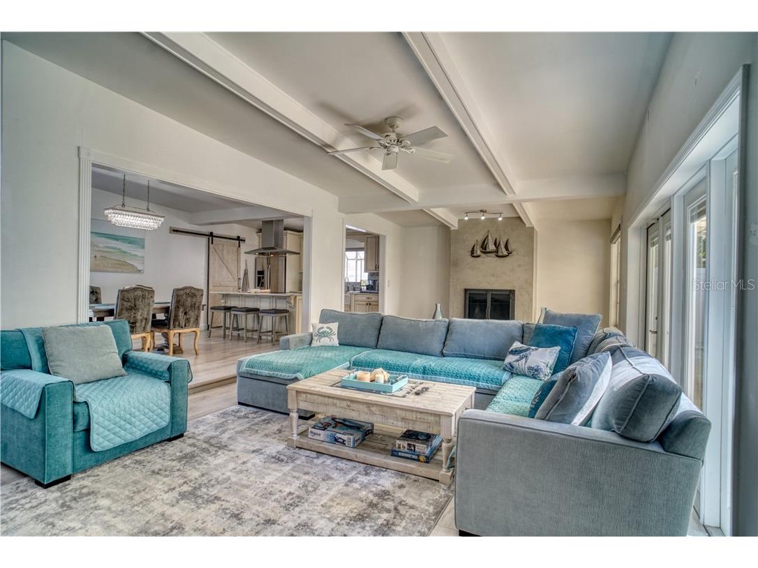  Saint Pete Beach FL 33706 U8117255 image9