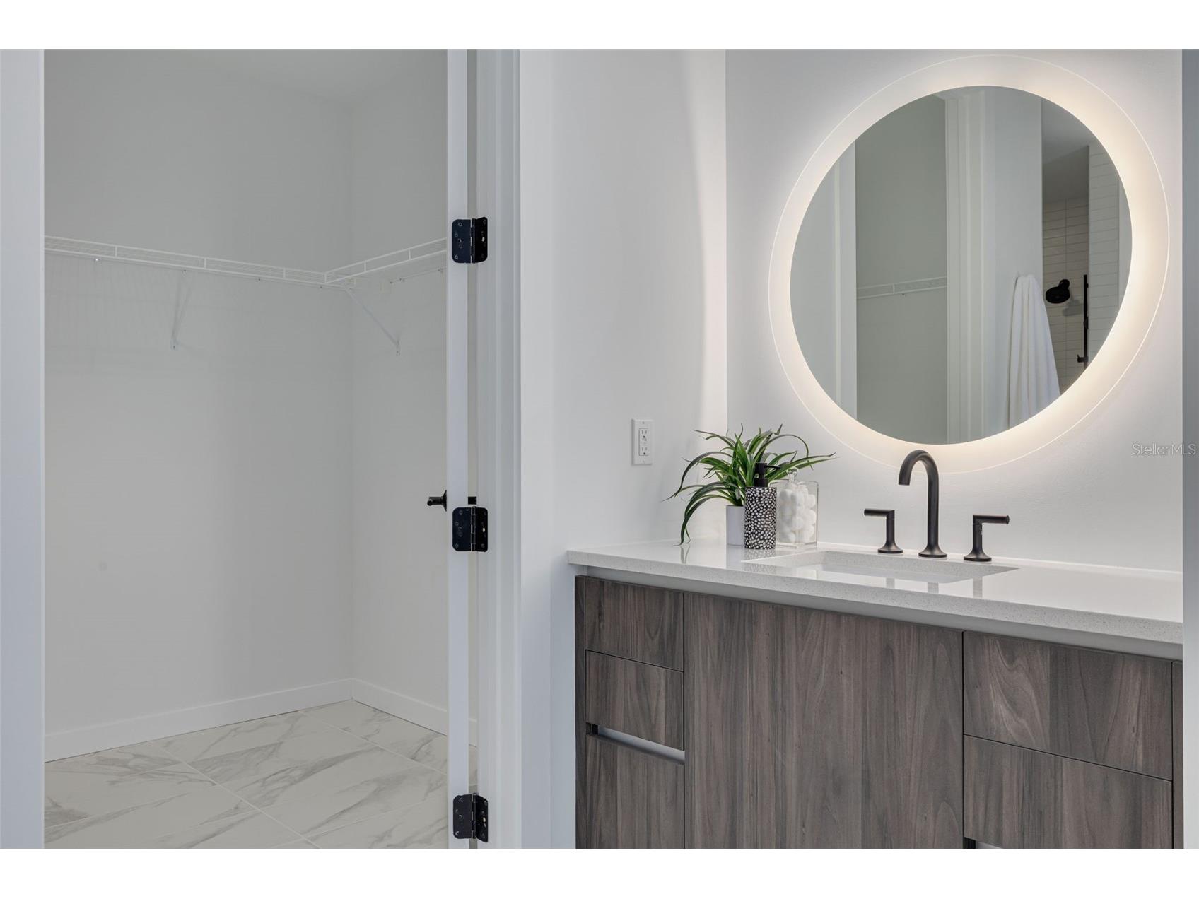  Saint Petersburg FL 33701 TB8419950 image27