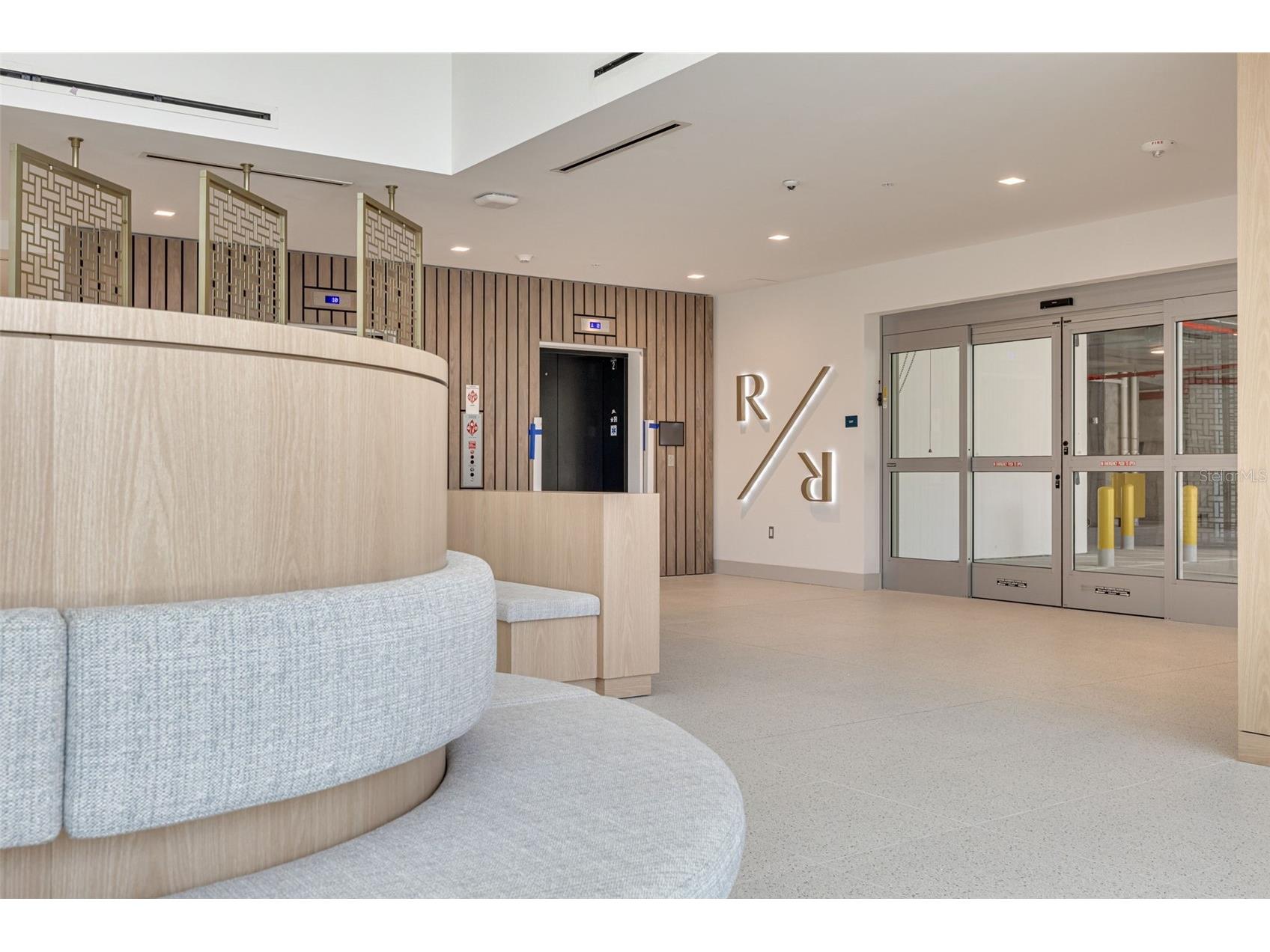  Saint Petersburg FL 33701 TB8419950 image6