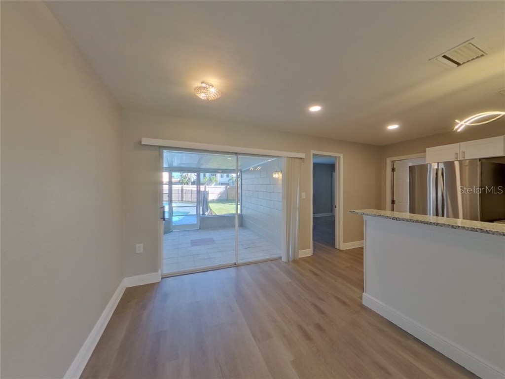  Saint Petersburg FL 33702 TB8445838 image4