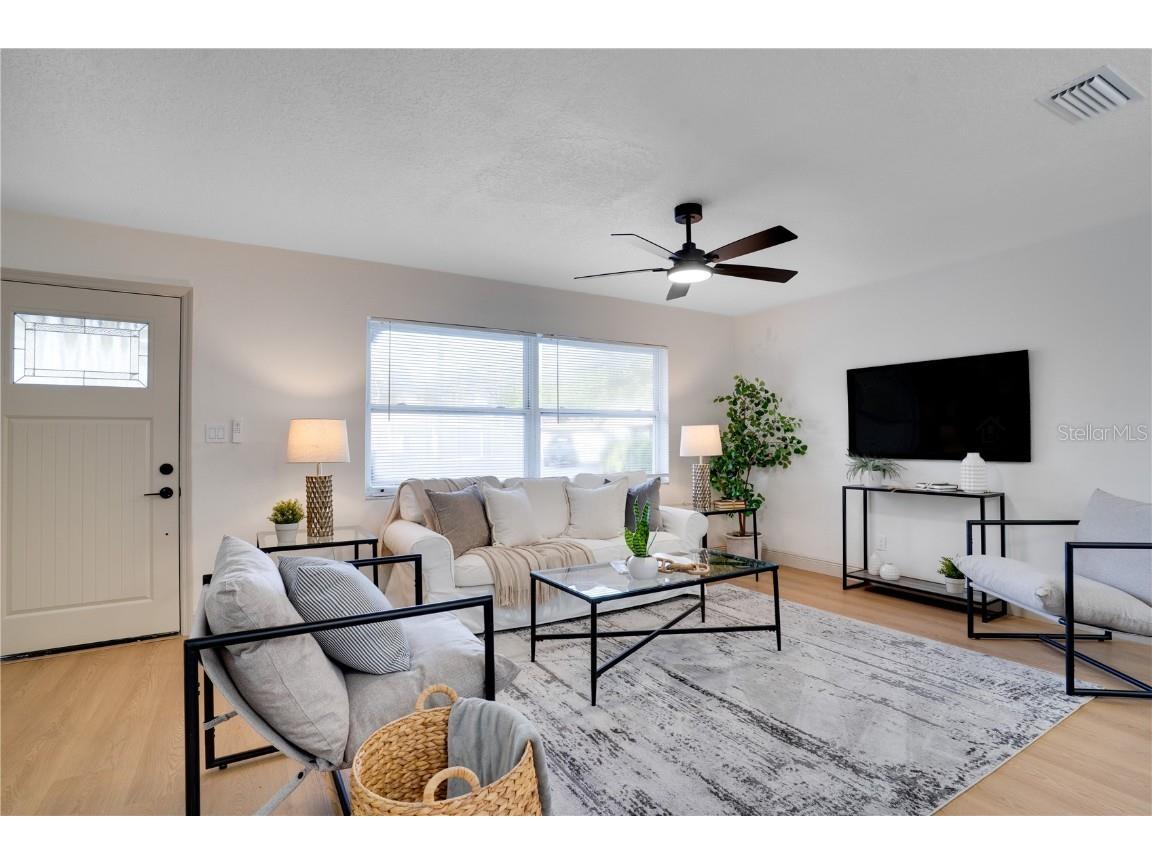 2050 67th Avenue N Saint Petersburg FL 33702 TB8453596 image4