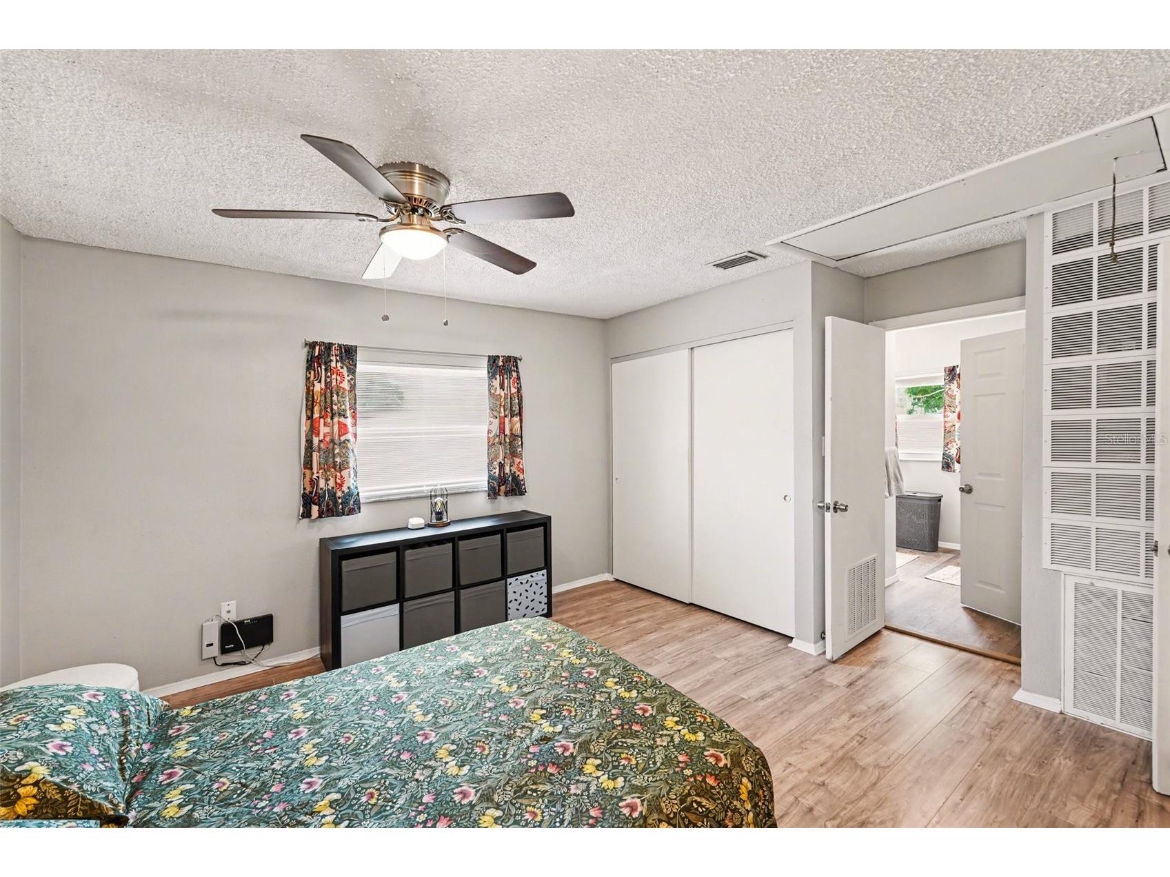 6385 31st Street North Saint Petersburg FL 33702 TB8490459 image16