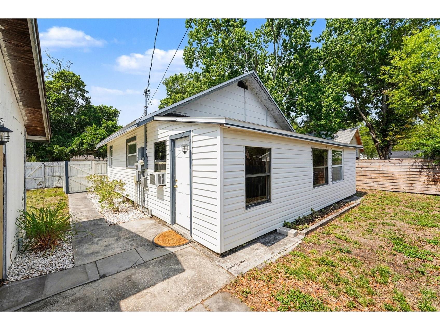 6385 31st Street North Saint Petersburg FL 33702 TB8490459 image25