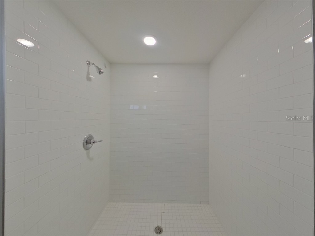  Saint Petersburg FL 33703 TB8454143 image10