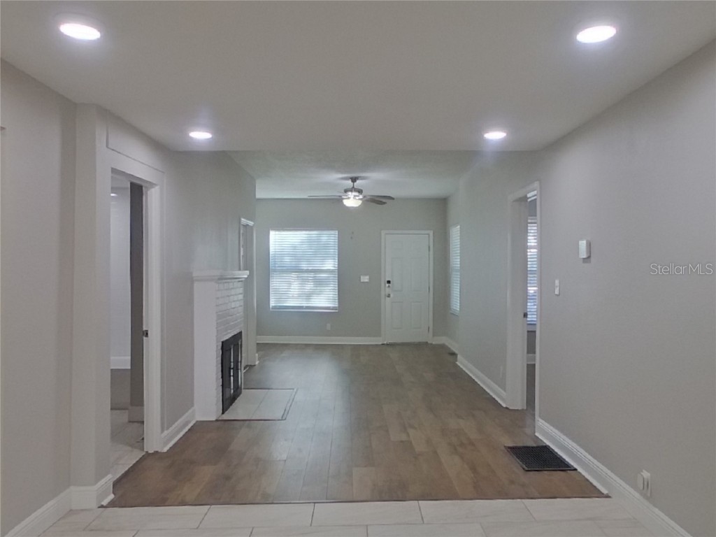  Saint Petersburg FL 33703 TB8454143 image2