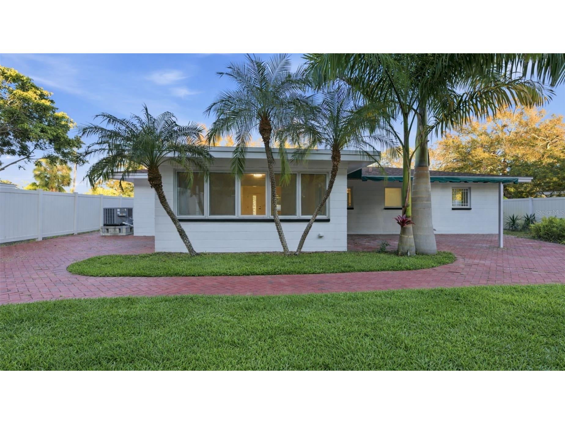 4430 1st Way NE Saint Petersburg FL 33703 TB8478513 image12