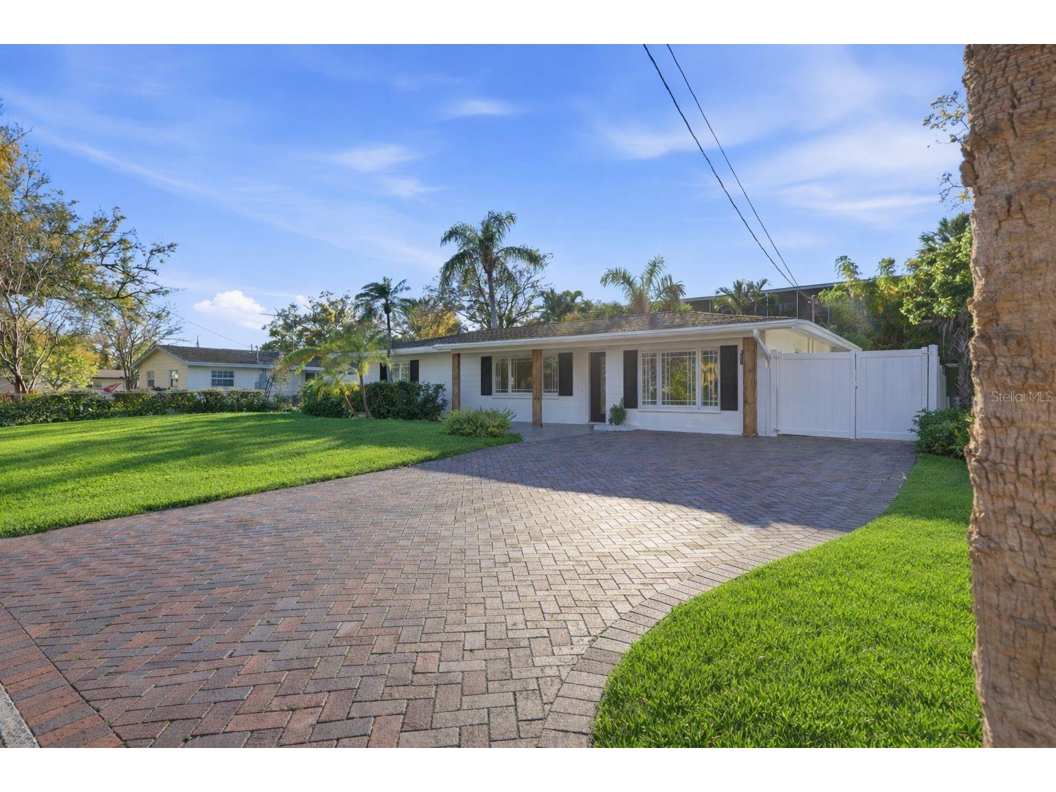 4430 1st Way NE Saint Petersburg FL 33703 TB8478513 image14