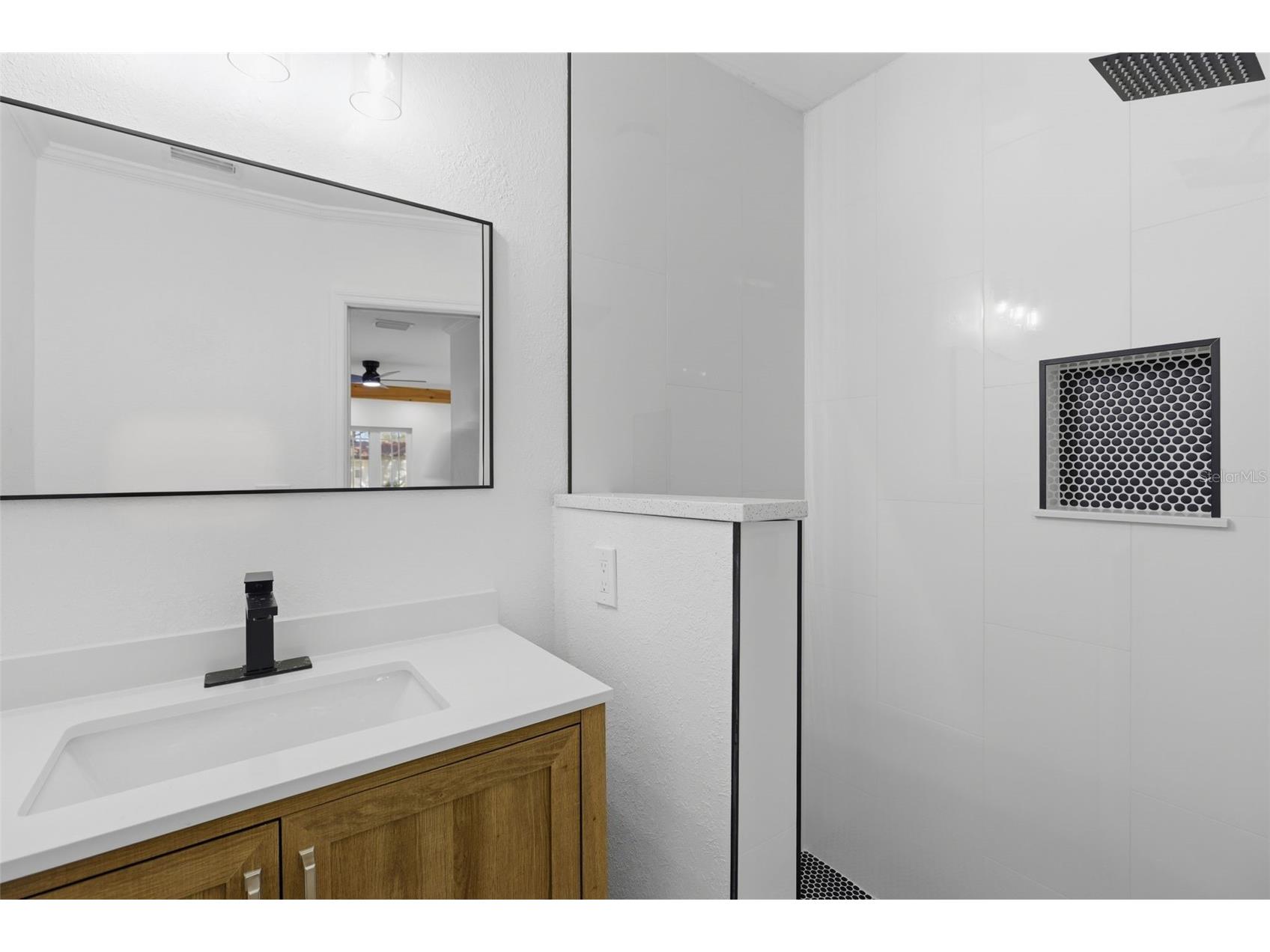 4430 1st Way NE Saint Petersburg FL 33703 TB8478513 image7