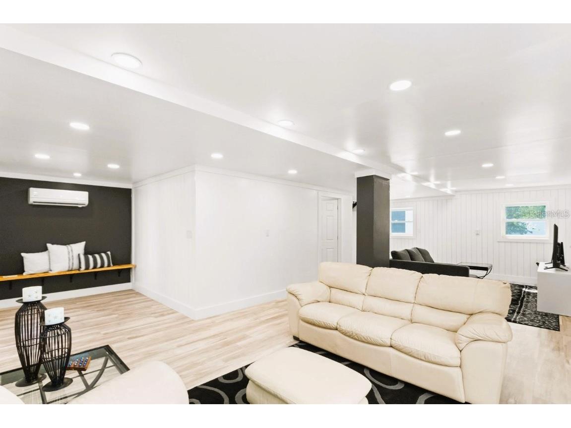  Saint Petersburg FL 33705 TB8433645 image30