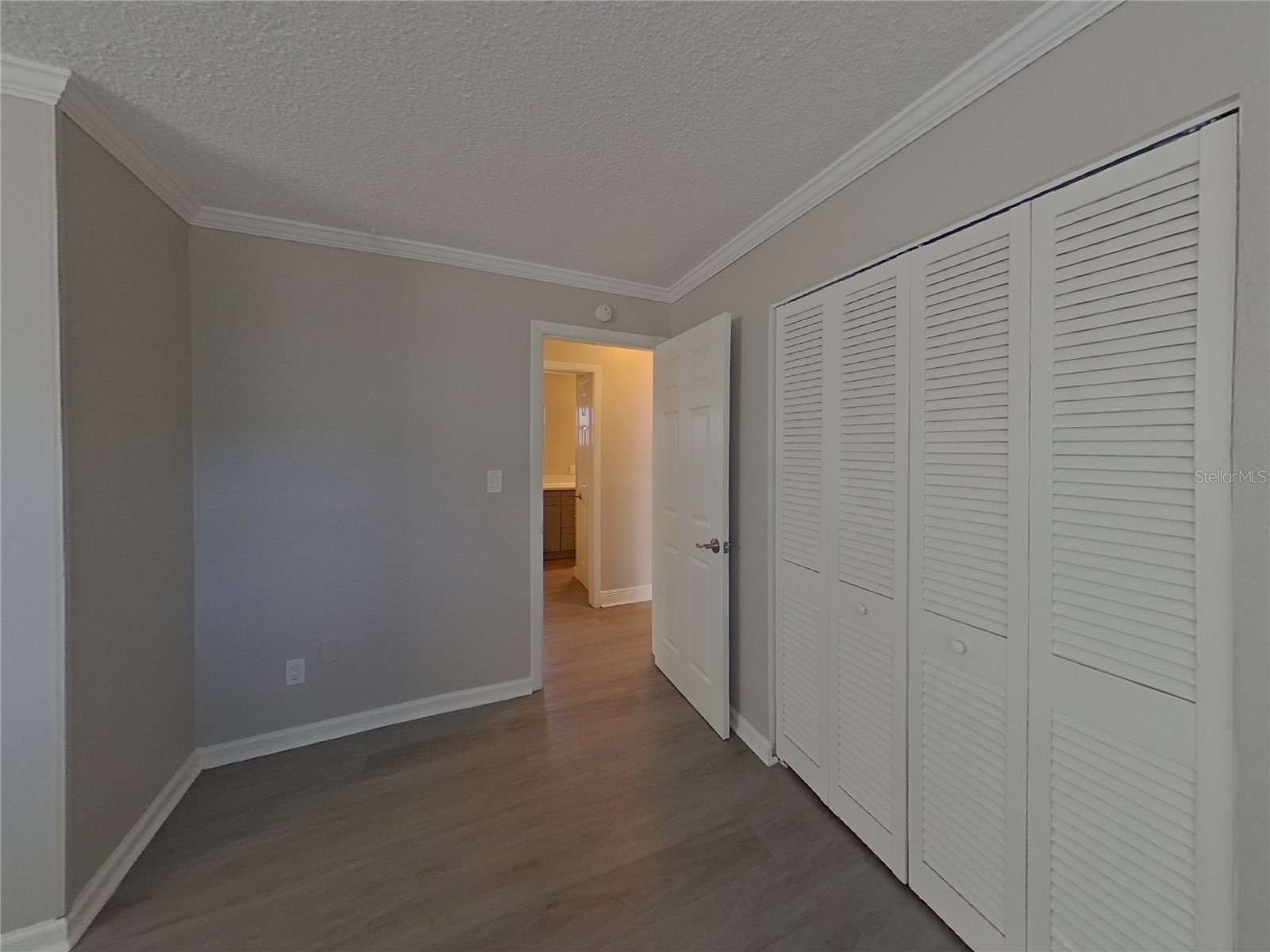  Saint Petersburg FL 33705 TB8467475 image10