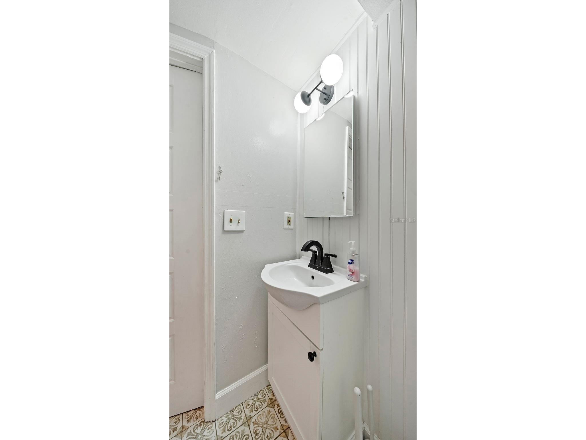  Saint Petersburg FL 33705 TB8481729 image47