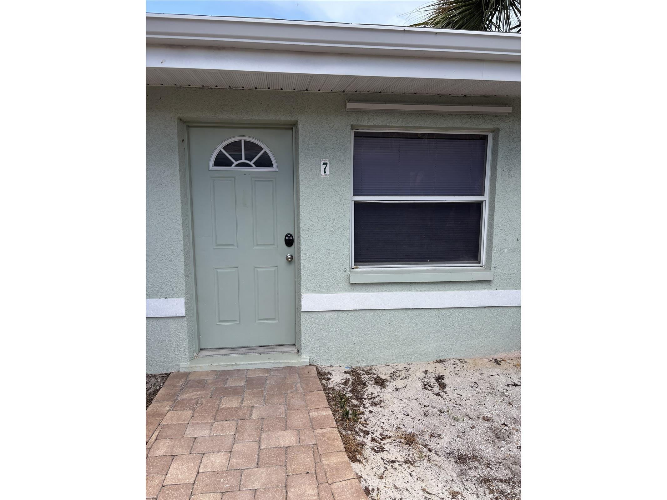  Saint Petersburg FL 33706 TB8524090 image4