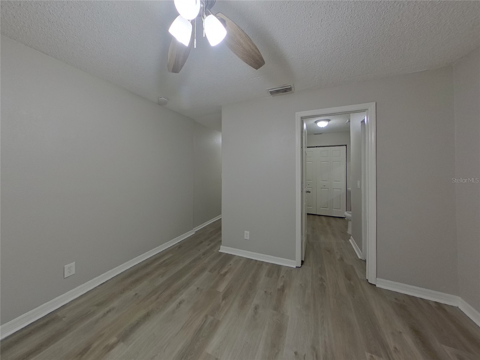  Saint Petersburg FL 33709 TB8464582 image6