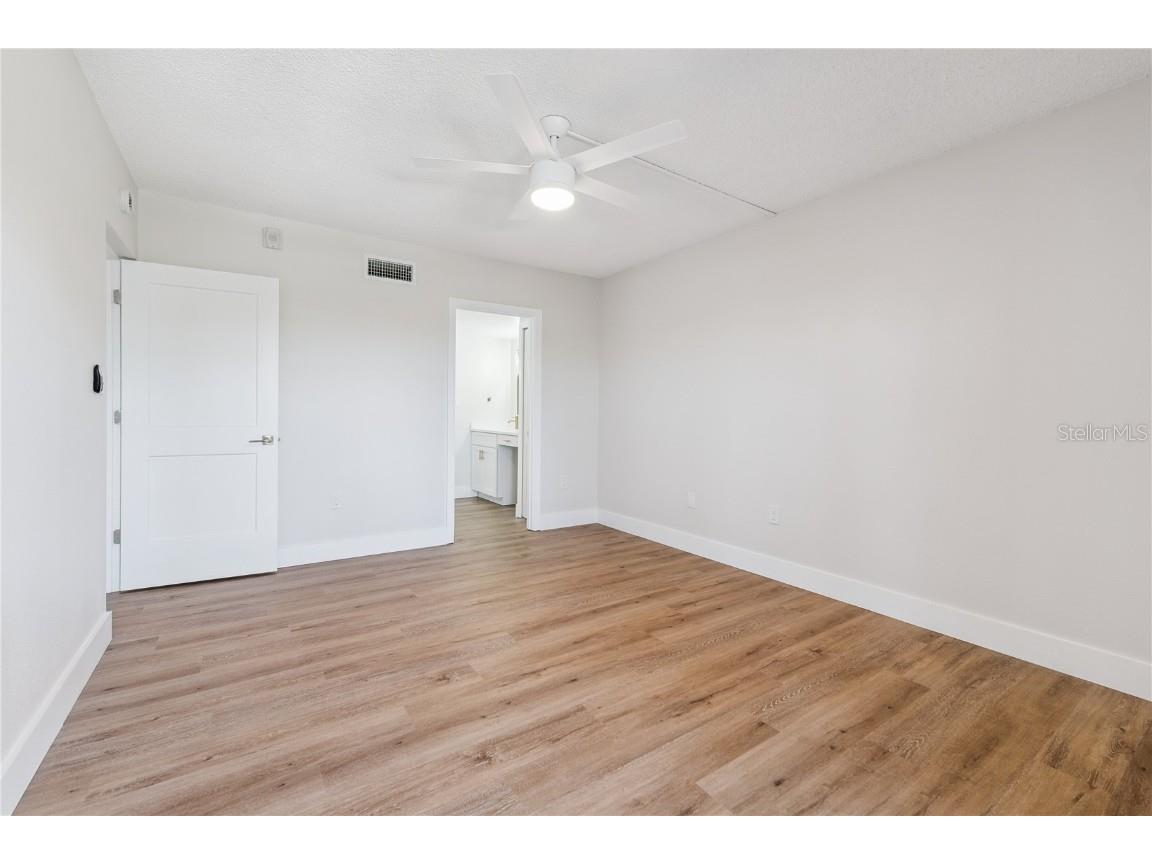  Saint Petersburg FL 33710 O6359604 image15