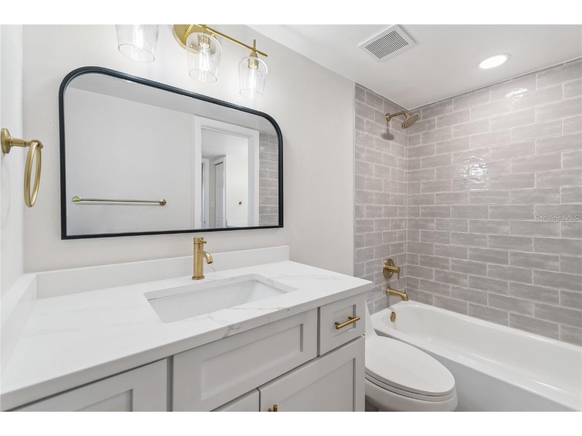  Saint Petersburg FL 33710 O6359604 image17