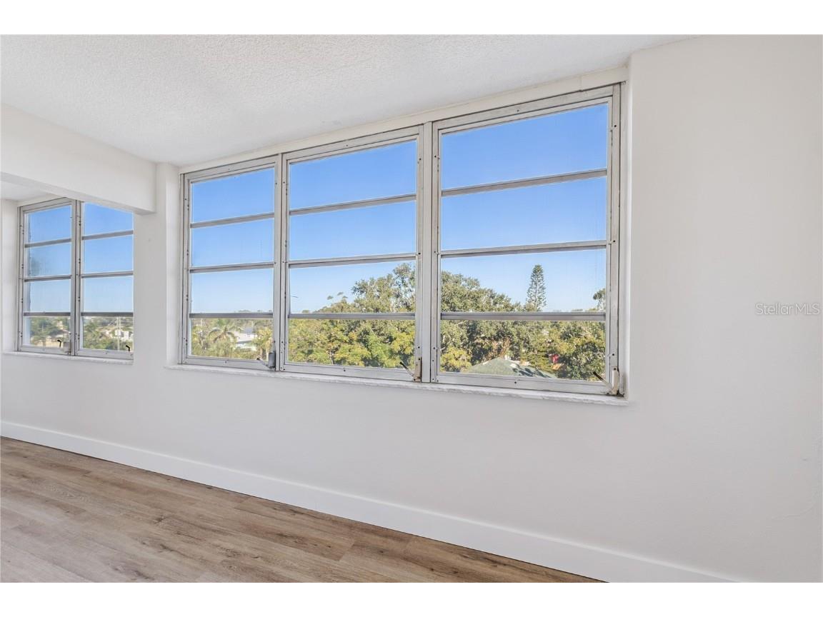  Saint Petersburg FL 33710 O6359604 image21