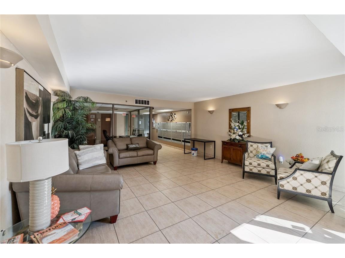  Saint Petersburg FL 33710 O6359604 image23