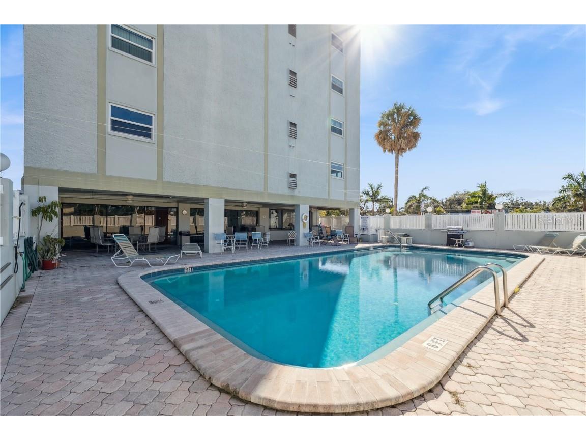  Saint Petersburg FL 33710 O6359604 image33