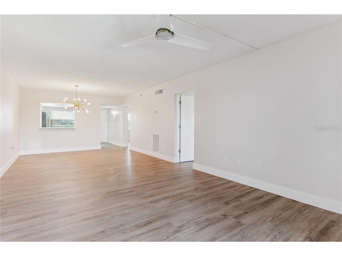  Saint Petersburg FL 33710 O6359604 image6