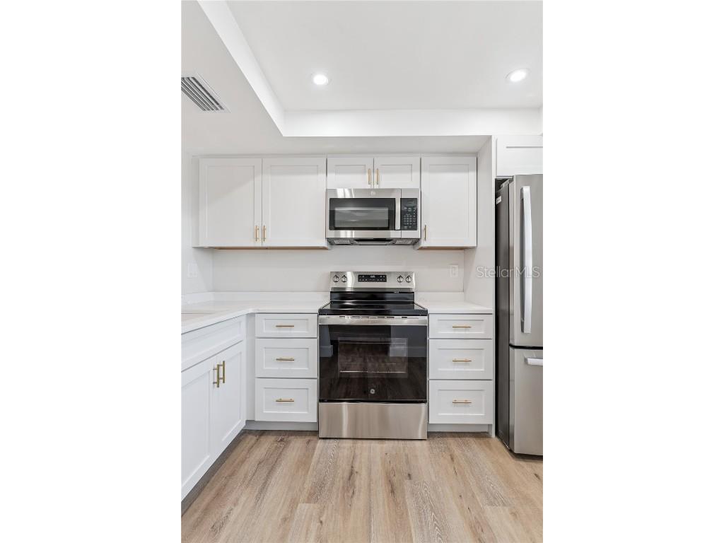  Saint Petersburg FL 33710 O6359604 image9