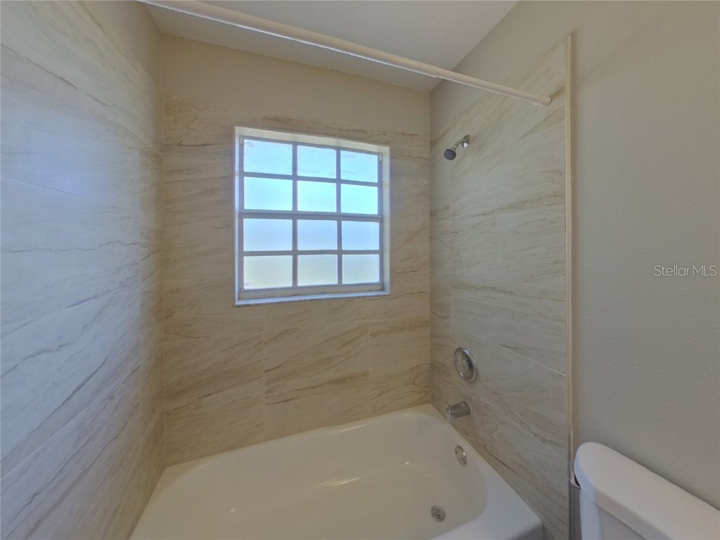  Saint Petersburg FL 33710 TB8445643 image15