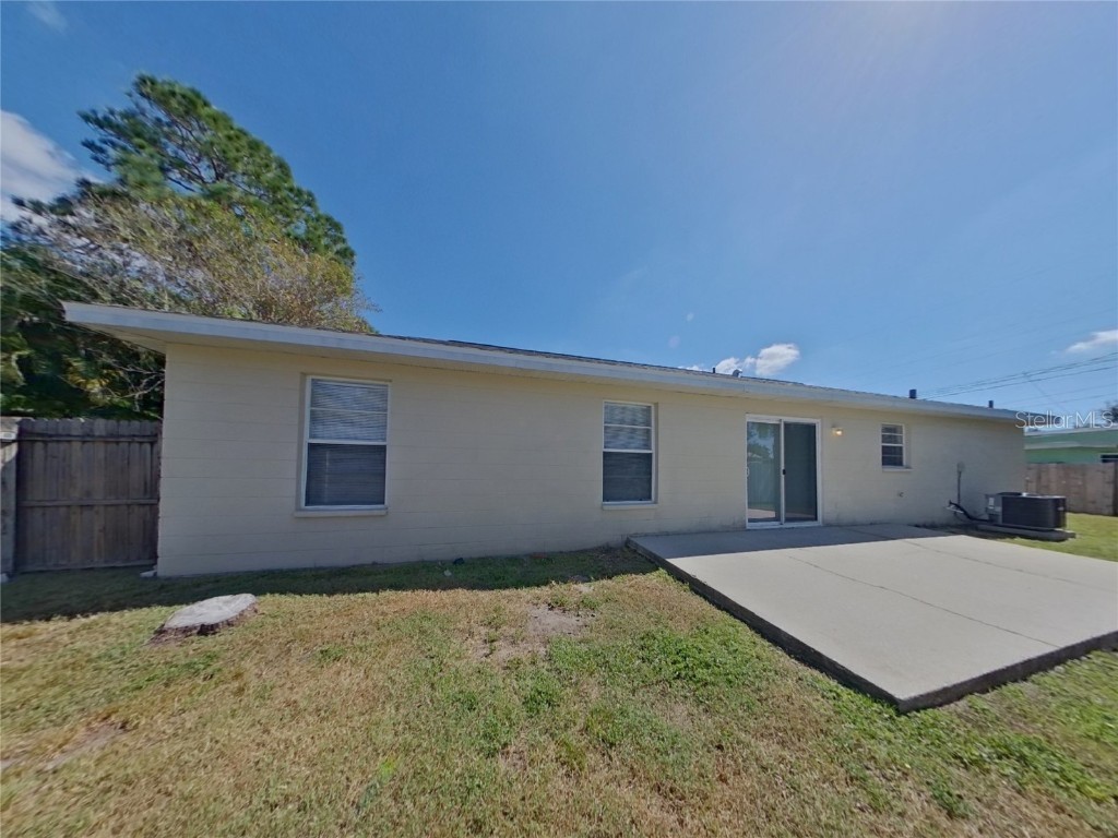  Saint Petersburg FL 33710 TB8445643 image18