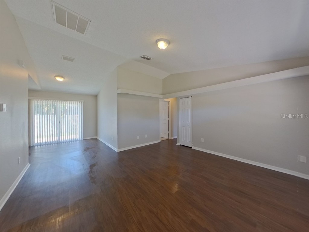  Saint Petersburg FL 33710 TB8445643 image3