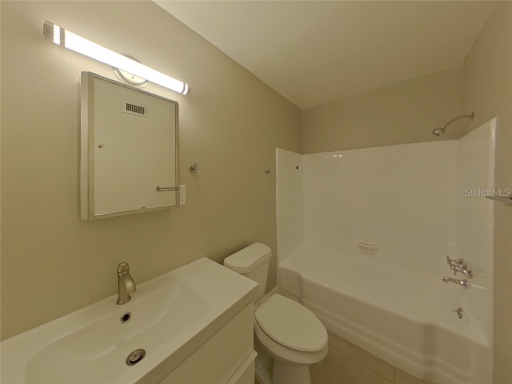  Saint Petersburg FL 33710 TB8454088 image11