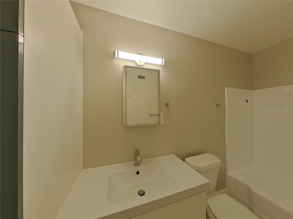  Saint Petersburg FL 33710 TB8454088 image12