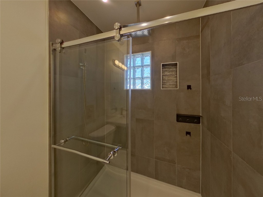  Saint Petersburg FL 33710 TB8454088 image8