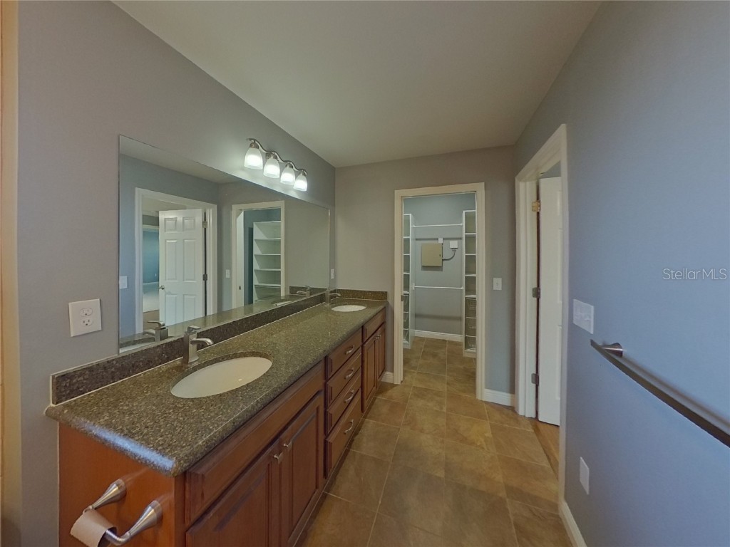  Saint Petersburg FL 33712 TB8457906 image9